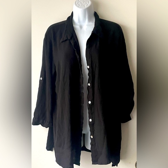 COPY - Elan women’s button down - Picture 3 of 10